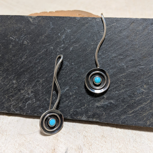 Rings earring with turquoise center