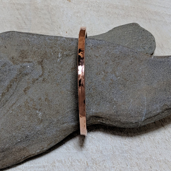front view of hammered copper bangle