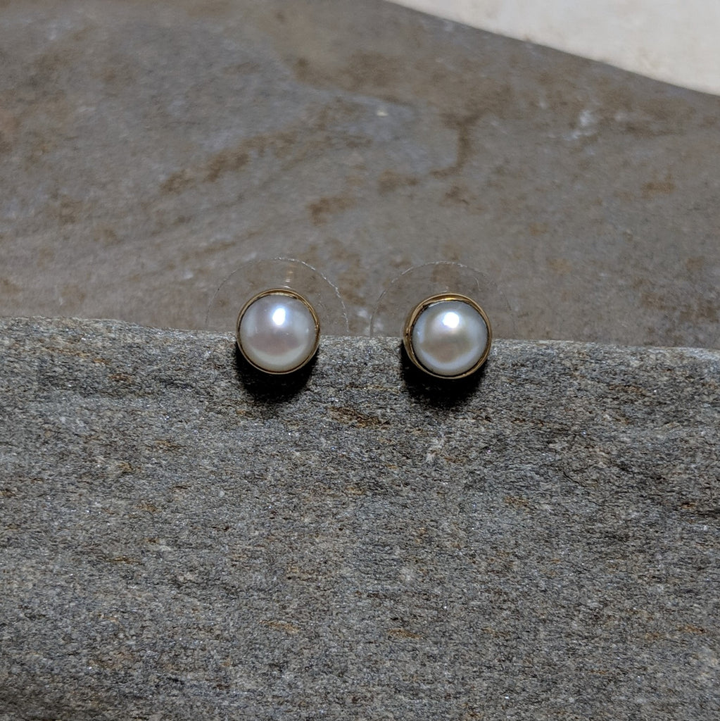 Front of Pearl Rocha Studs in gold