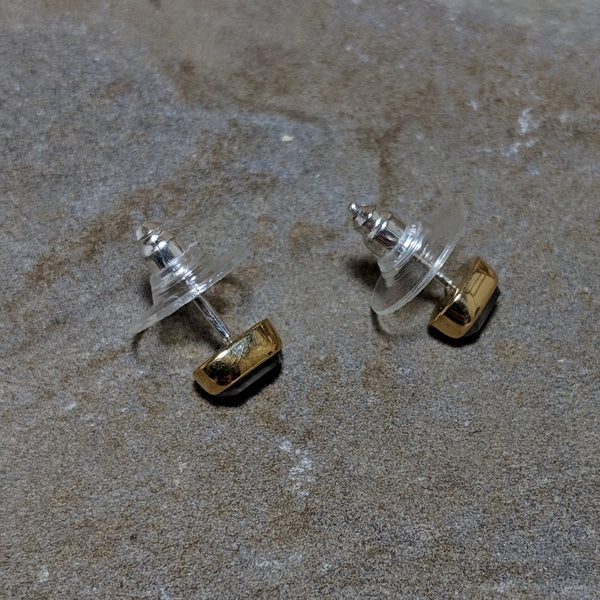 side view of gold and quartz rocha studs