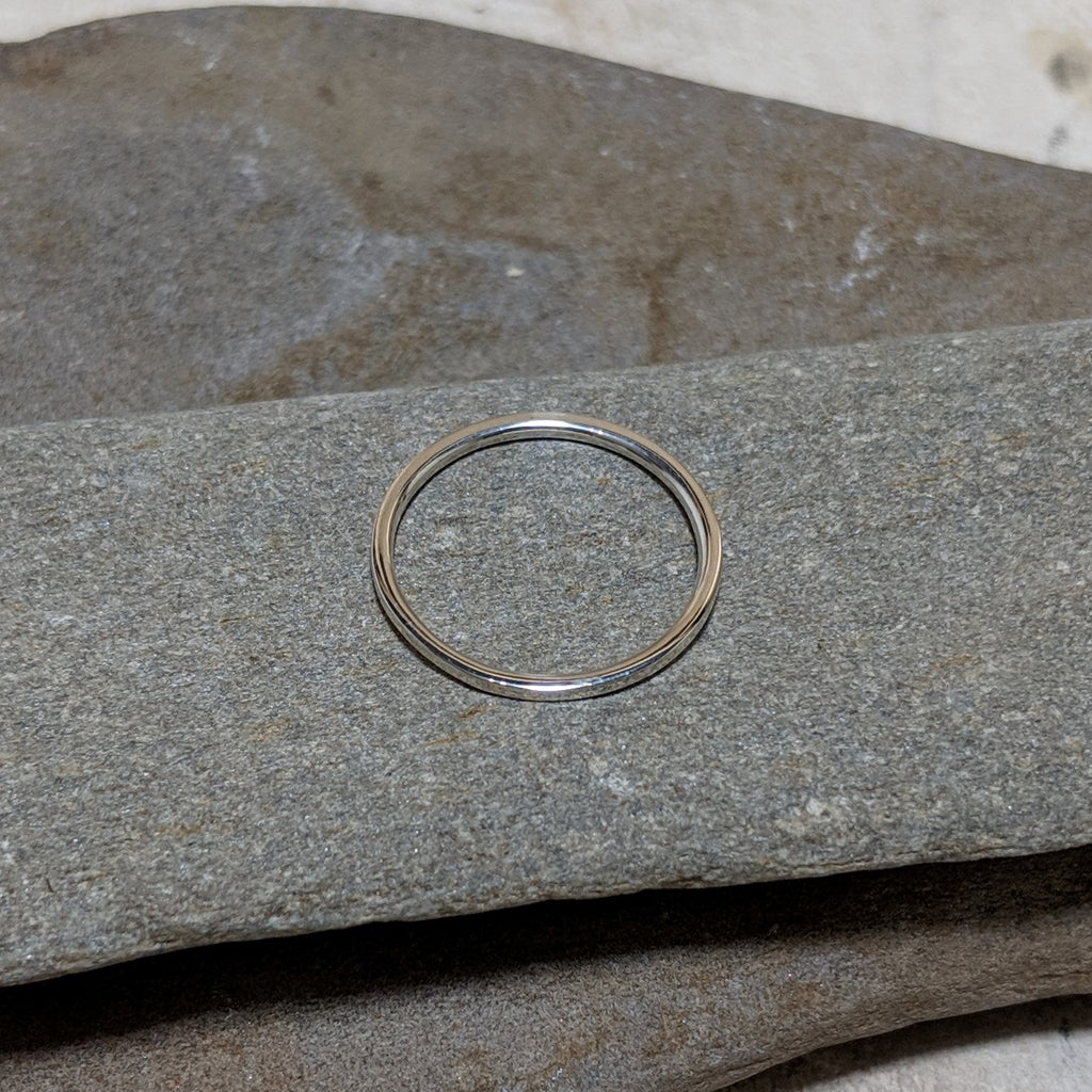 side view of sterling silver quinn plain stacking ring