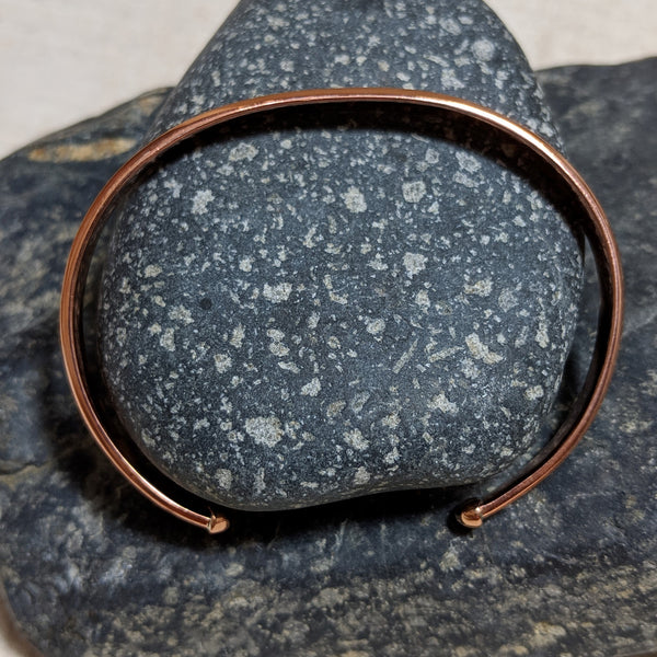 side view of copper lines cuff