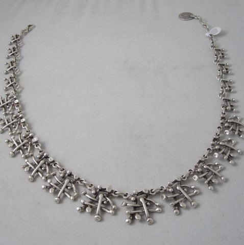 thornbush necklace